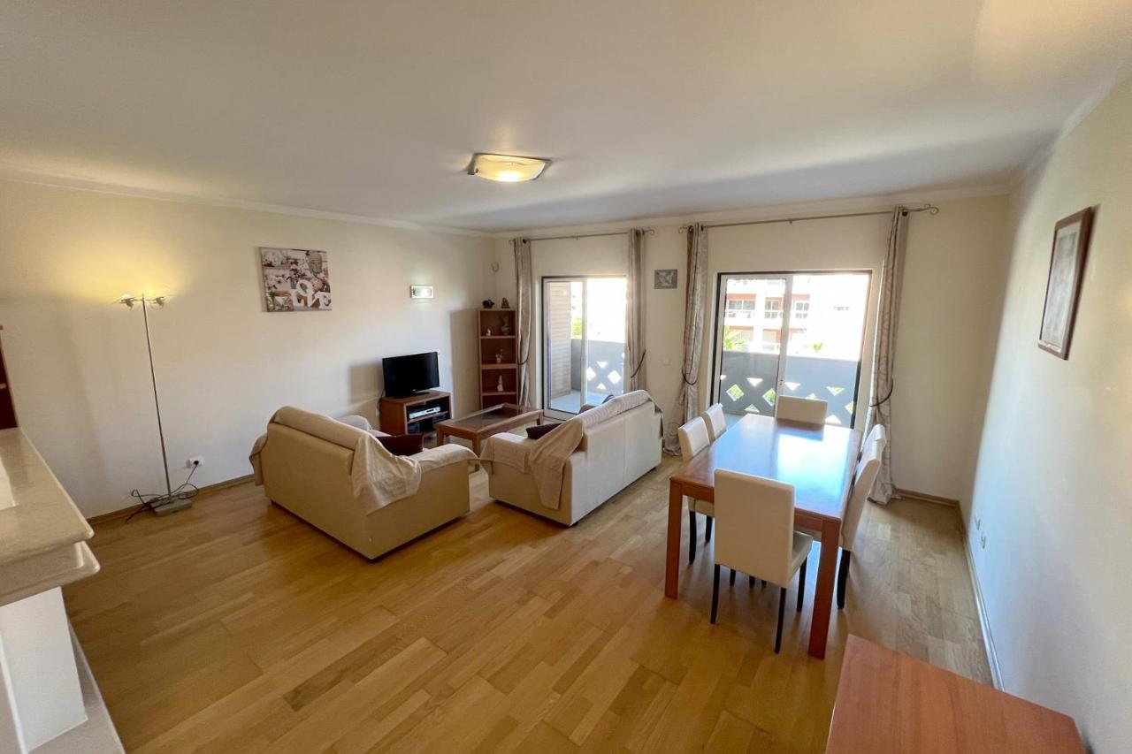 Apartment By The Beach With Parking And Wifi By Amcf Portimão Exteriör bild