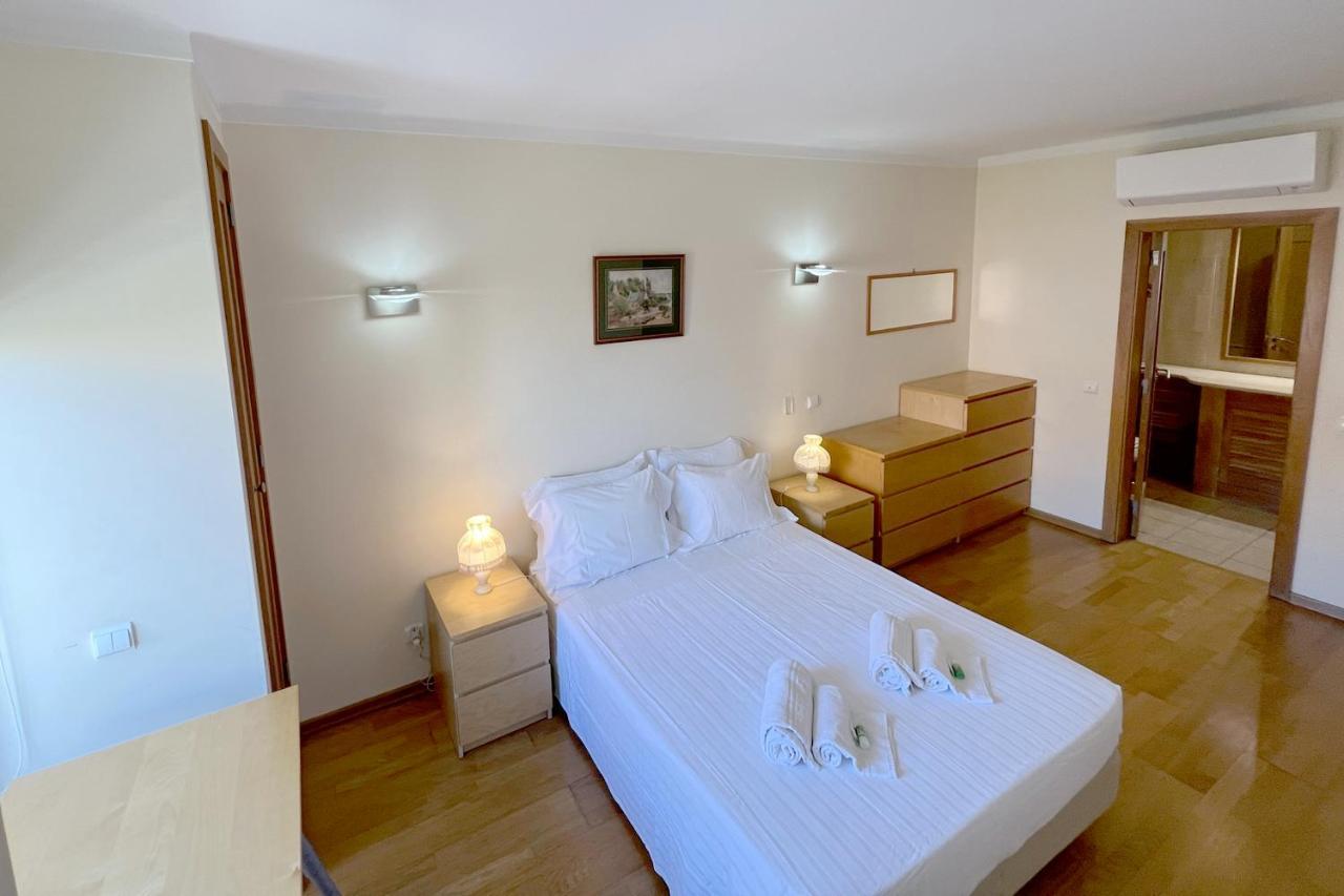 Apartment By The Beach With Parking And Wifi By Amcf Portimão Exteriör bild