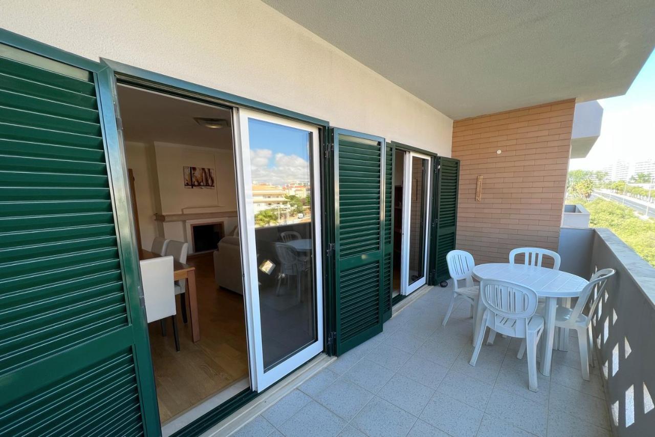 Apartment By The Beach With Parking And Wifi By Amcf Portimão Exteriör bild