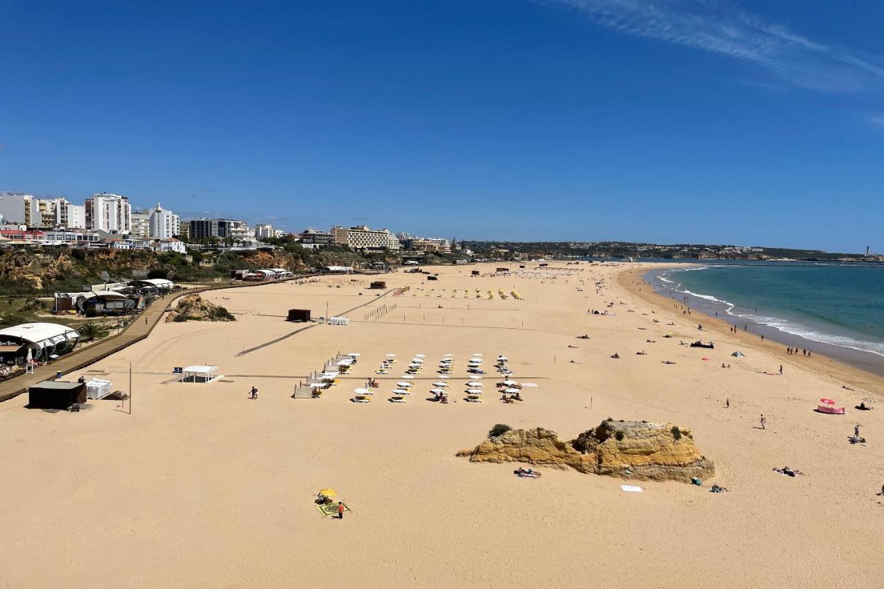 Apartment By The Beach With Parking And Wifi By Amcf Portimão Exteriör bild